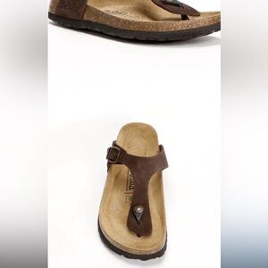 Betula Birkenstock Gizeh sandals size 7